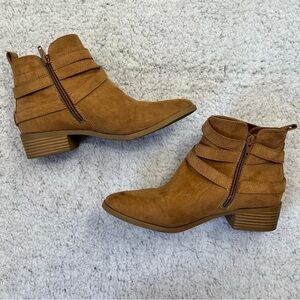 Women's Sun Stone Tan SAANDISF Strappy Buckle Ankle Booties Size 6.5 M